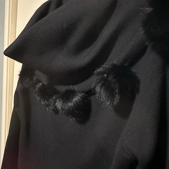Dana Buchman Black Wool Turtleneck Sweater with Rabbit Fur Trim- size M EUC - Picture 3 of 7
